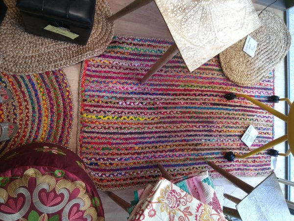 alfombra rectangular trenzada multicolor